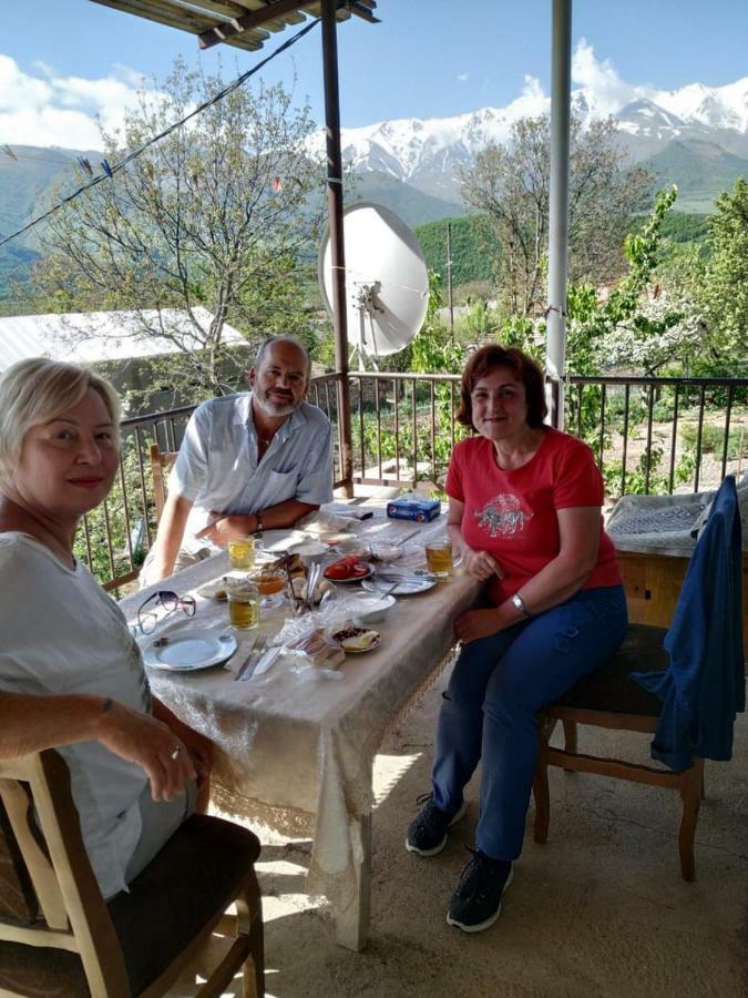 تاتيف Saro B&B And Safari Tours المظهر الخارجي الصورة