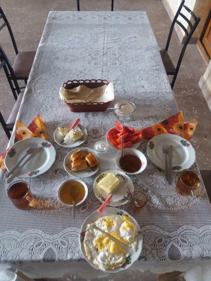 تاتيف Saro B&B And Safari Tours المظهر الخارجي الصورة